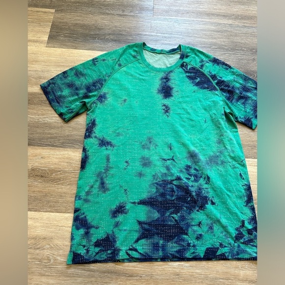 LULULEMON Men’s Green Tye Dye Metal Vent Tech Short Sleeve Shirt Size Medium - Picture 2 of 9